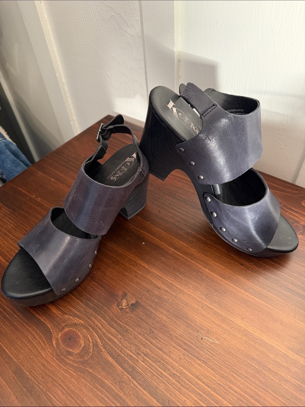 Korks Leather Platform Sandals Size 8.5 40 Gray Chunky Heel